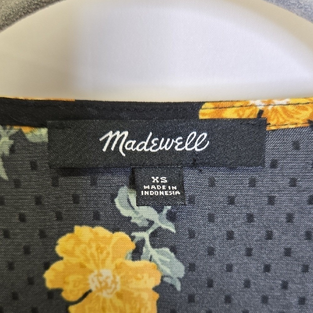 Madewell Bubble-Sleeve Wrap Top, Floating Florets, Cottagecore, Black Yellow, XS - Picture 3 of 6
